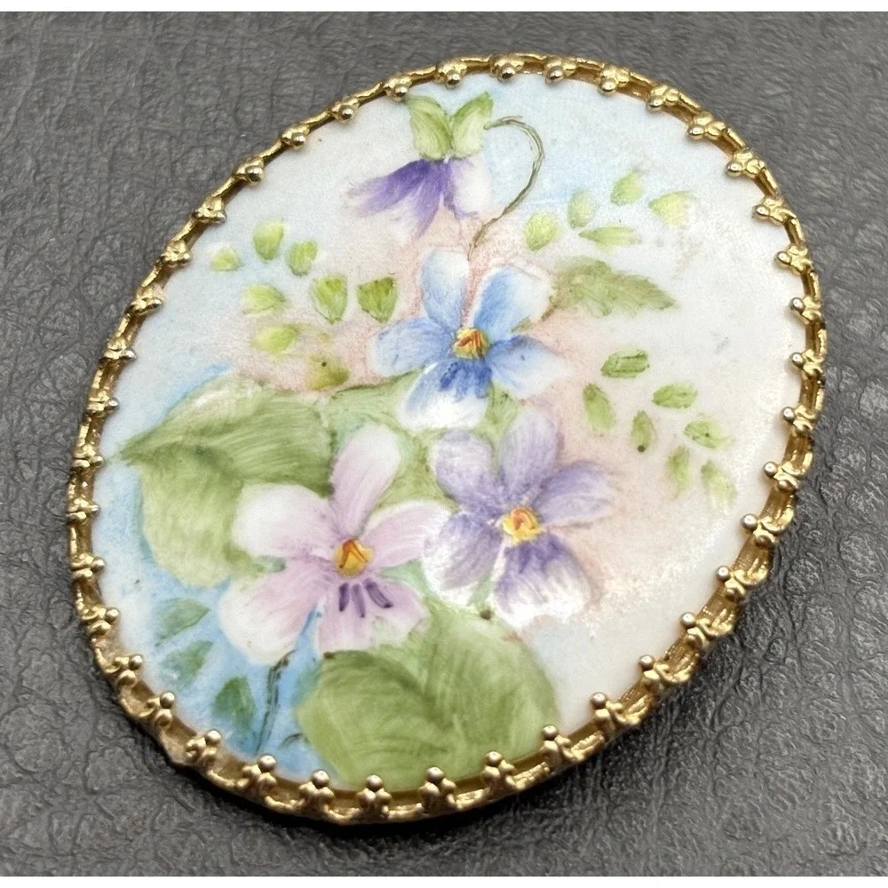 Vintage Hand Painted Porcelain Violet Pansy Flower Brooch Gold Tone